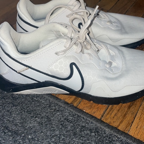 Women’s Nike Training shoes - Picture 3 of 4